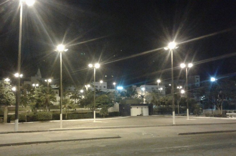 Serviços Públicos realiza reparo na rede elétrica do Parque Ceci Cunha