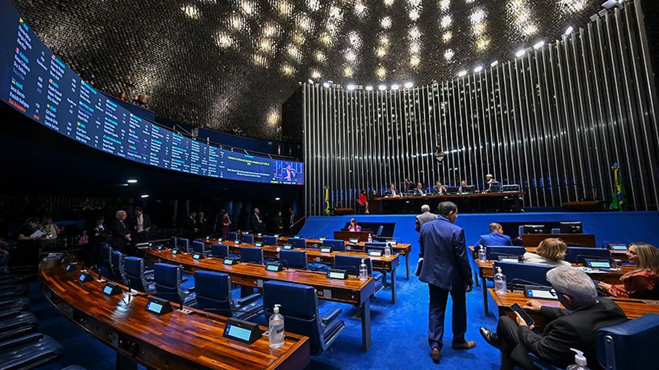Senado adia votação de projeto que regulamenta atividade de inteligência