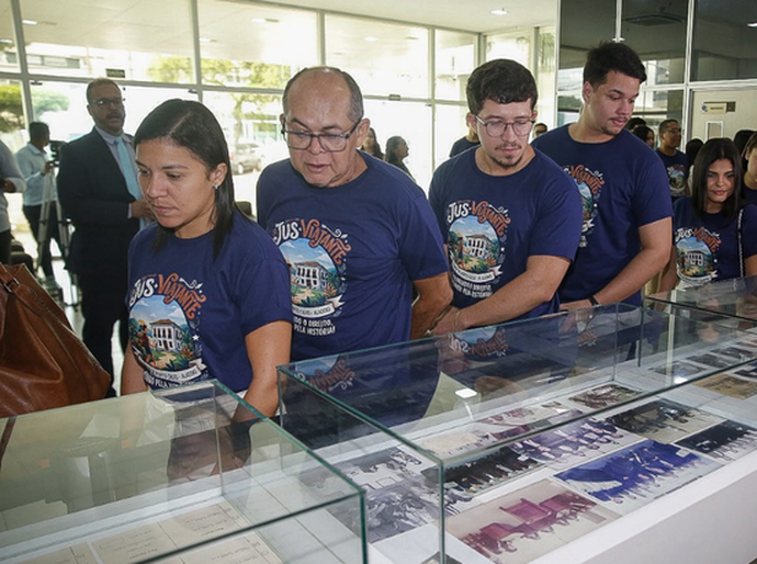 Servidores da comarca de Porto Calvo conhecem a história da Justiça Eleitoral em visita ao museu do TRE