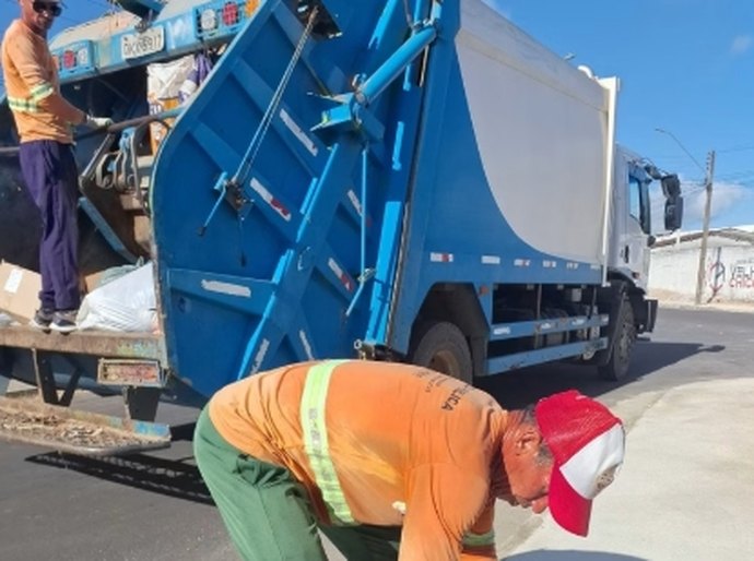 Superintendência de Limpeza Pública de Penedo amplia coleta de lixo em ruas da parte baixa da cidade