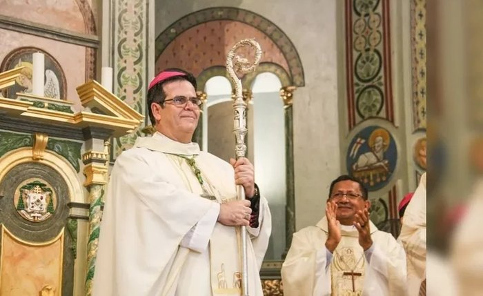 Dom Carlos Alberto Breis Pereira, conhecido como Dom Beto