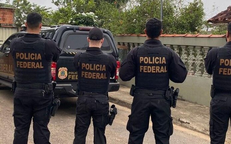 PF diz que suplente usava nome de Alcolumbre para desviar licitações; senador não é investigado