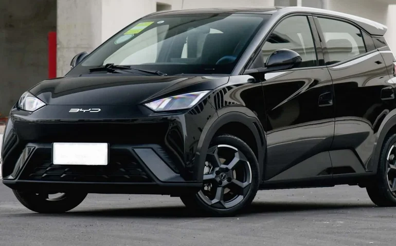 Homem morto em explosão de um Tesla em frente a hotel de Trump era soldado da ativa do exército