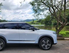 Autonomia elevada coloca Jaecoo 7 SHS no radar dos SUVs eletrificados - Sérgio Dias (2).jpeg 