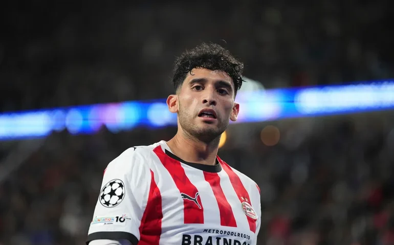 Jogador da seleção americana Ricardo Pepi ficará afastado por dois meses devido a uma fratura no braço, mas deve se recuperar a tempo da Copa do Mundo