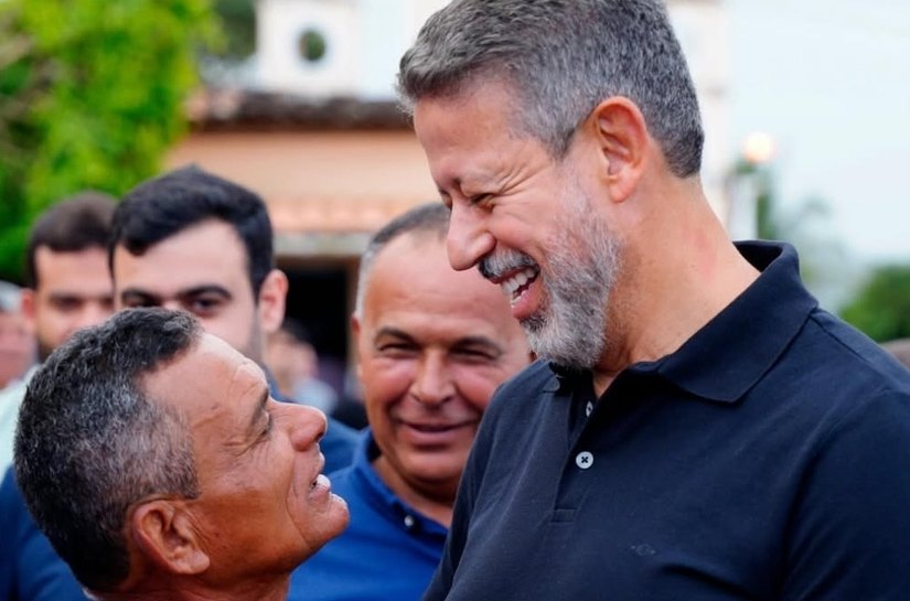 Arthur Lira se consolida como o parlamentar que mais construiu estradas ligando povoados e comunidades rurais às cidades em AL