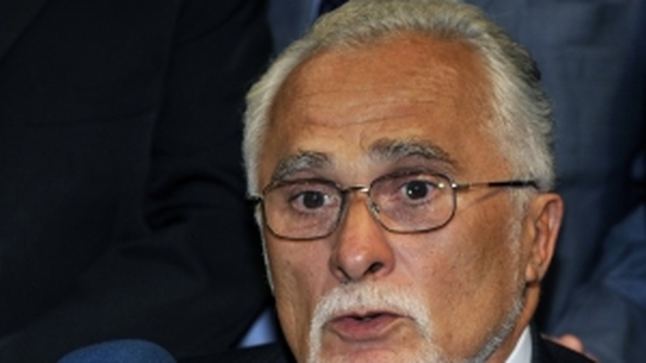 Genoino pede ao STF prisão domiciliar definitiva
