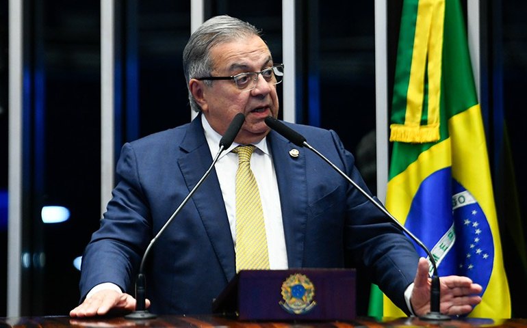 Suspensão do X prejudica imagem do Brasil no exterior, diz Flavio Azevedo