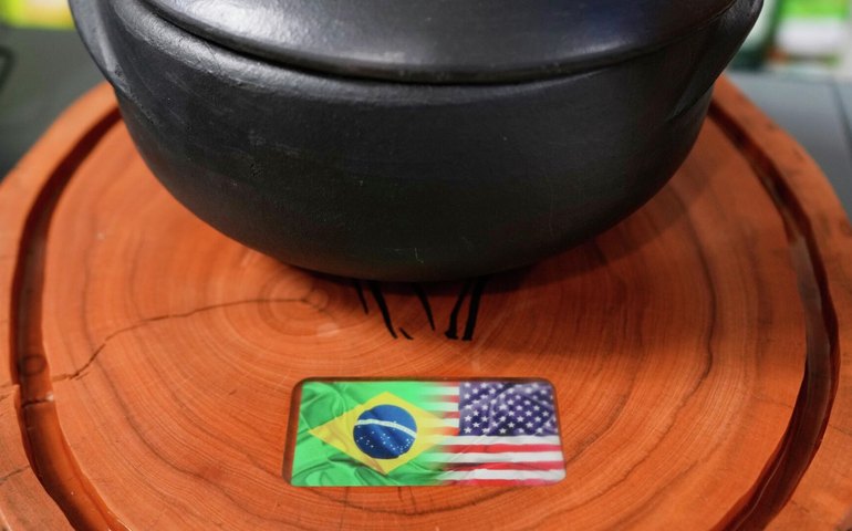 Brasil precisa se preocupar com colonialismo moderno e não com comunismo, diz analista