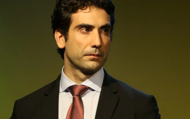 Gabriel Galípolo é indicado por Lula para presidir o Banco Central