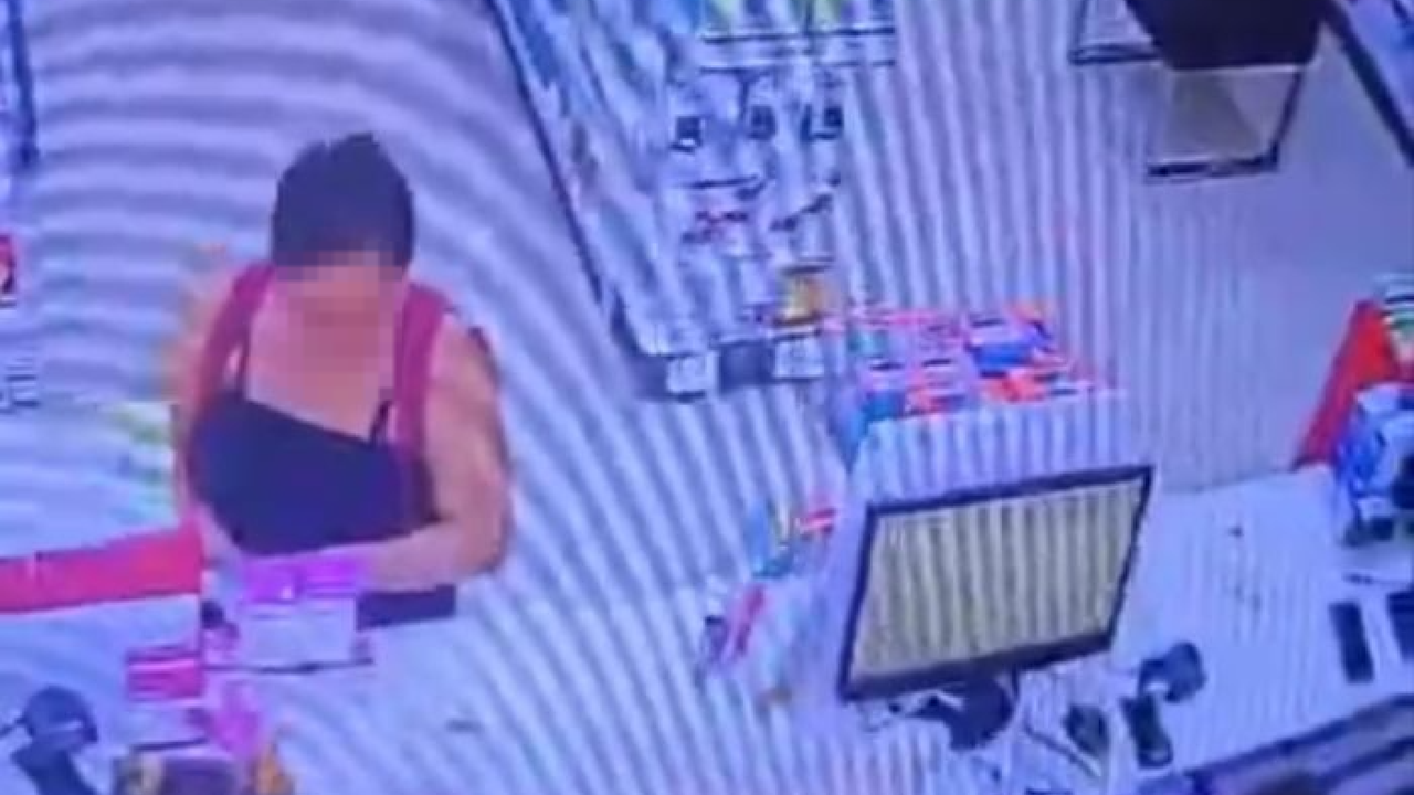 Mulher é presa em flagrante por furto de carteira em farmácia de Maceió