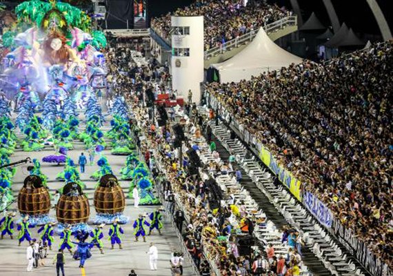 Sete escolas de samba do Grupo Especial abrem o carnaval de São Paulo