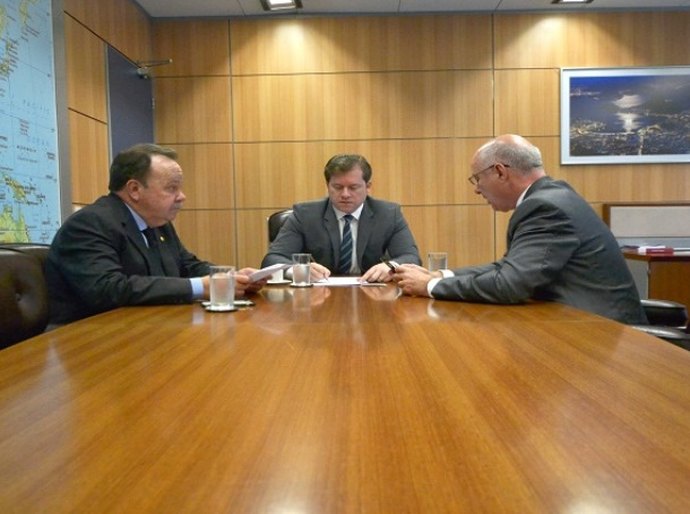 Ministério do Turismo debate agenda do setor com parlamentares e secretários