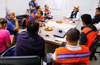 Gilberto Gonçalves se reúne com Defesa Civil e reafirma que sua prioridade é assistência às famílias atingidas