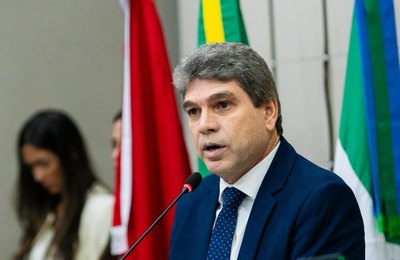 Câmara cria Comenda Senador Benedito de Lira e fará homenagem a Arthur Lira