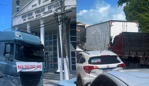 Carreata iniciou no CEASA, passou pelo MPAL e chegou à ALE