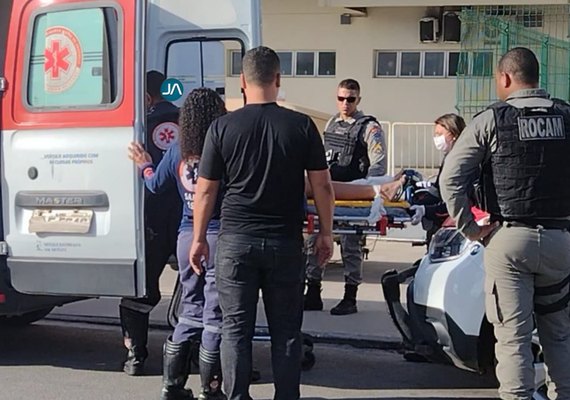 Samu atende mulher em surto dentro de shopping de Alagoas