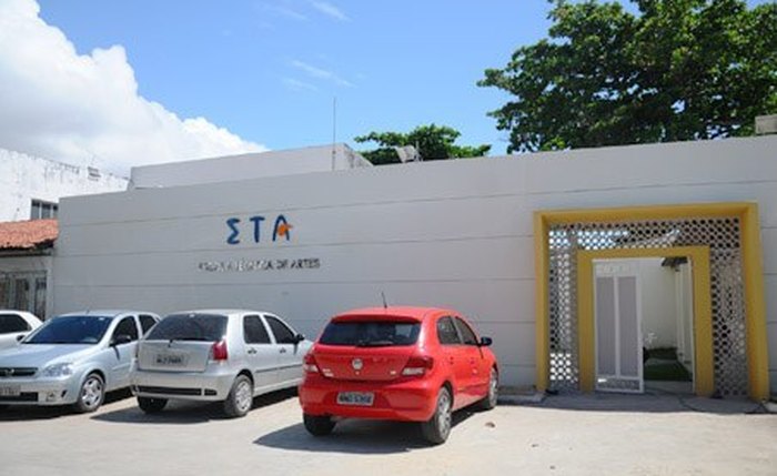 Escola Técnica de Artes da Ufal é localizada na Praça Sinimbú