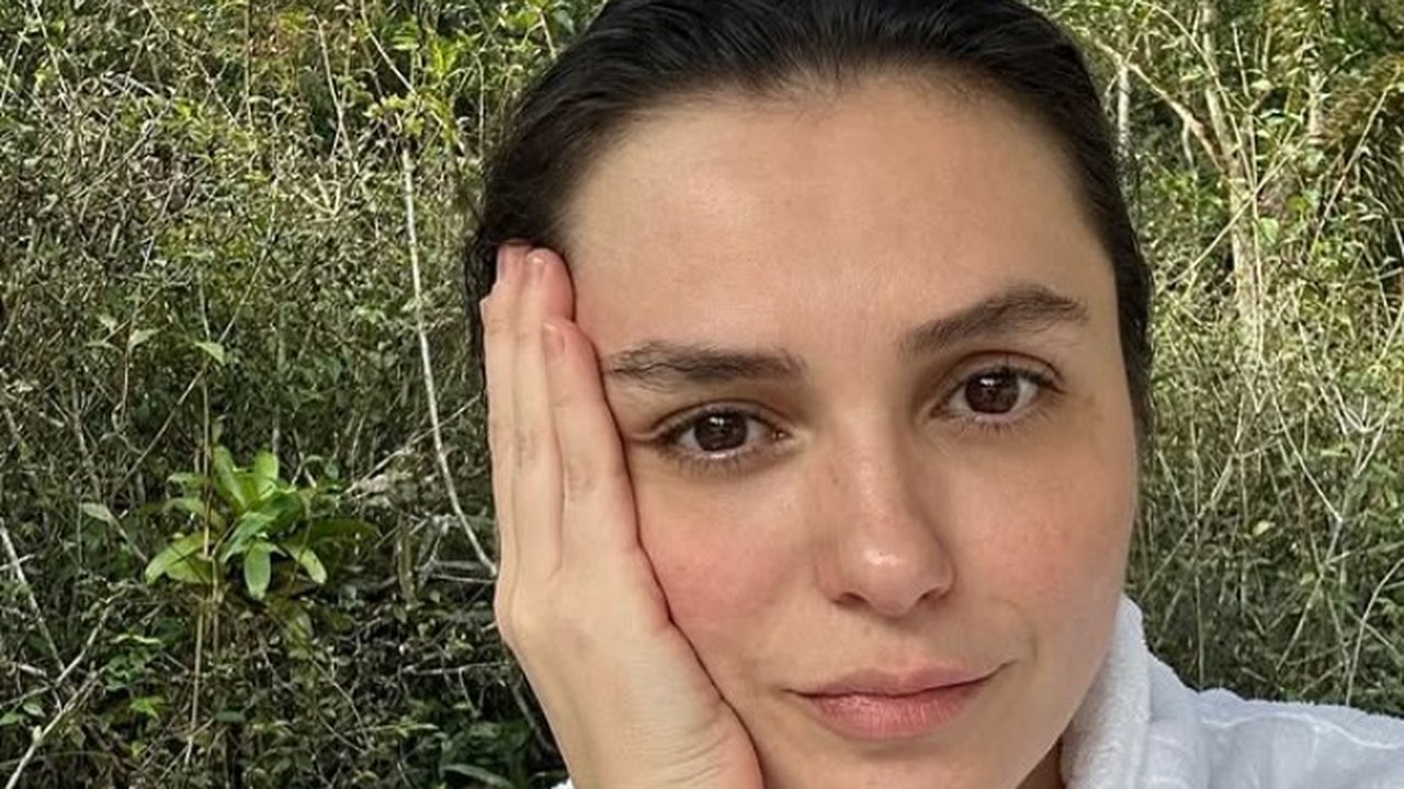 Monica Iozzi recebe alta de hospital: entenda o que é acatisia, condição que a fez ficar internada mais de 7 dias
