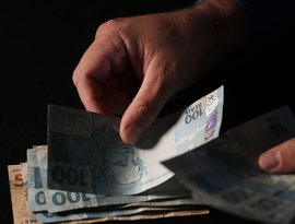 Caixa inicia pagamento de nova parcela do programa Pé-de-Meia nesta segunda-feira (22)