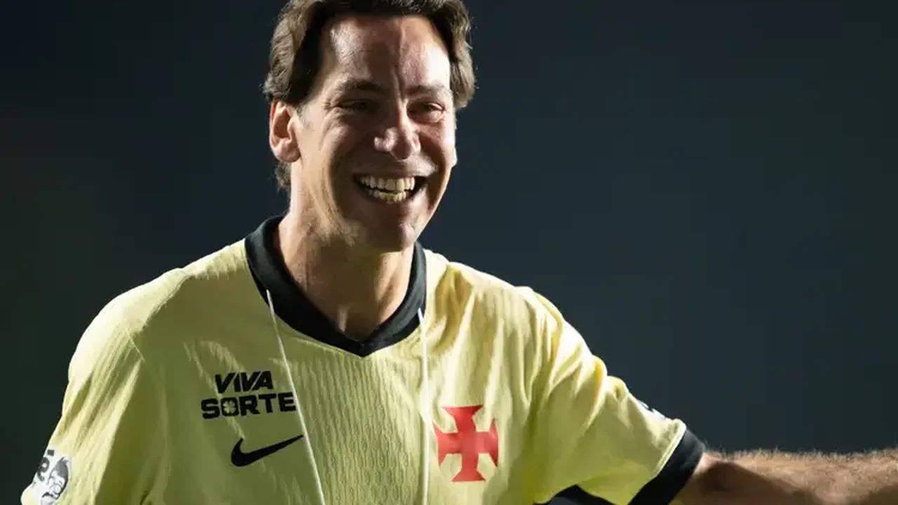 Empresa de Lamacchia vence leilão e se aproxima da compra da SAF do Vasco
