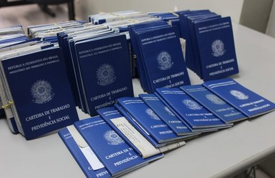 Sine emite mais de mil carteiras de trabalho em quatro meses