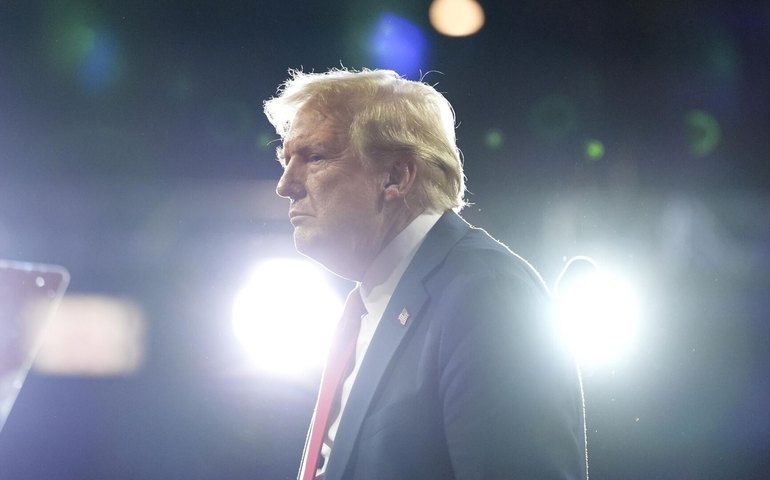 Donald Trump poderá ser o novo presidente dos EUA, segundo previsões da mídia