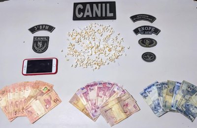 PM prende foragido por estelionato e apreende arma, drogas e menores por tráfico