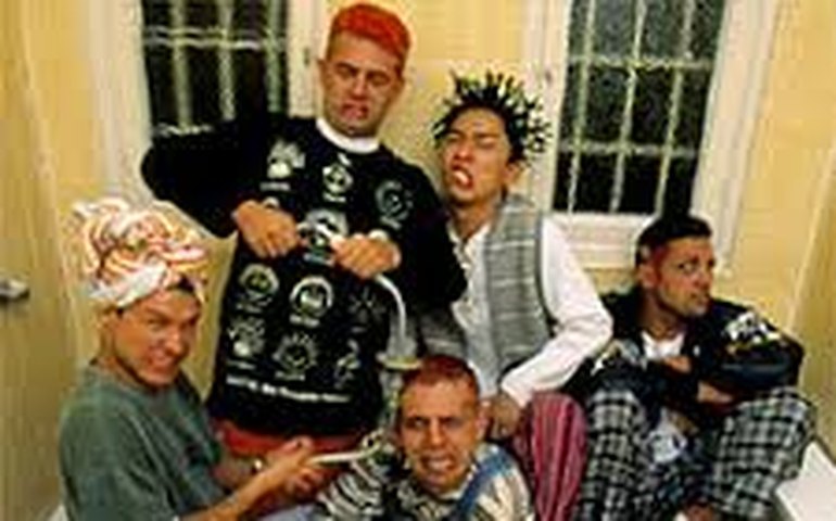 'Mamonas Assassinas: o filme' estreia no streaming; saiba onde assistir