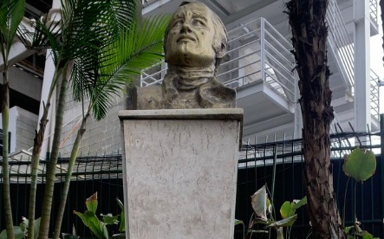 Busto de José Carlos Pace é vandalizado em Interlagos durante evento automobilístico
