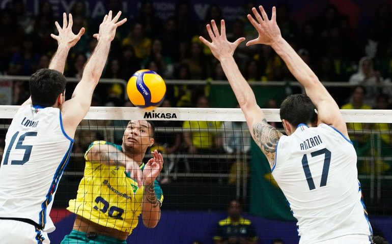 No vôlei, Brasil perde pra Eslovênia e se depara com a líder Polônia