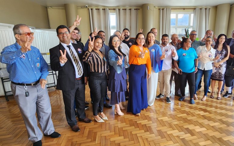 Lavínia Cavalcanti tem encontro com advogadas e advogados de Penedo