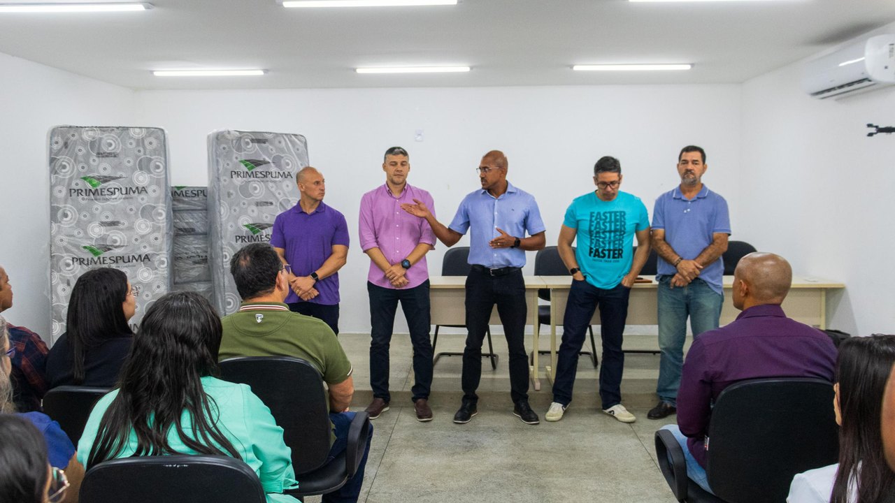 Secretaria de Prevenção à Violência entrega 80 colchões a agentes socioeducativos