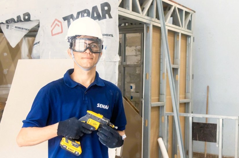 Cursos do SENAI Alagoas oferecem experiência transformadora de presente no Dia dos Pais
