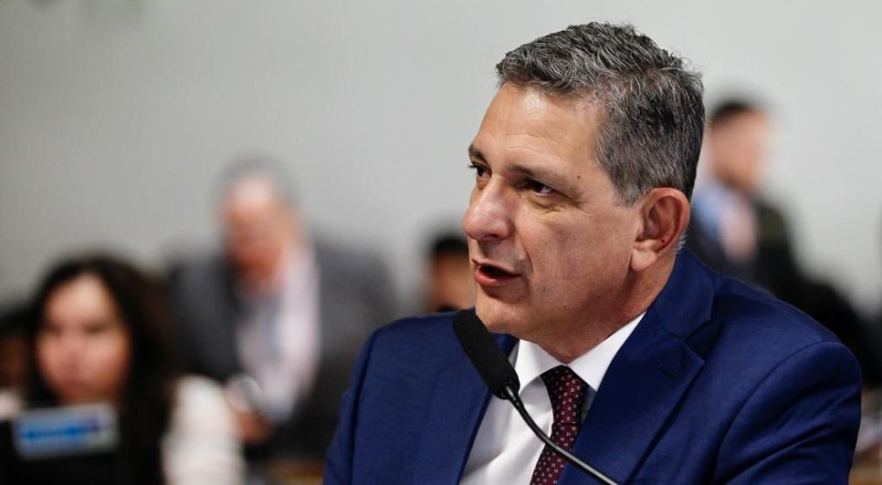 Rogério Carvalho defende obrigatoriedade de teste sorológico para zika vírus em pessoas gestantes