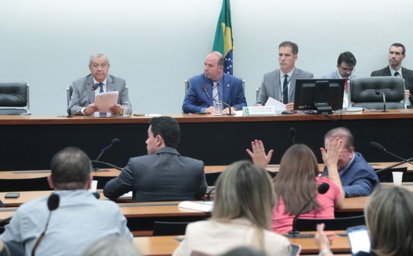 Comissão Mista de Orçamento aprova créditos para ajuda ao Rio Grande do Sul