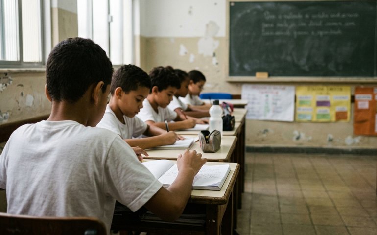 Com maior gasto por aluno, estado do Rio está em penúltimo lugar na educação