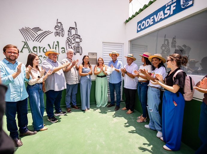Com apoio de Cunha, Núcleo de Aprendizagem Rural e Cozinha Comunitária recebem equipamentos