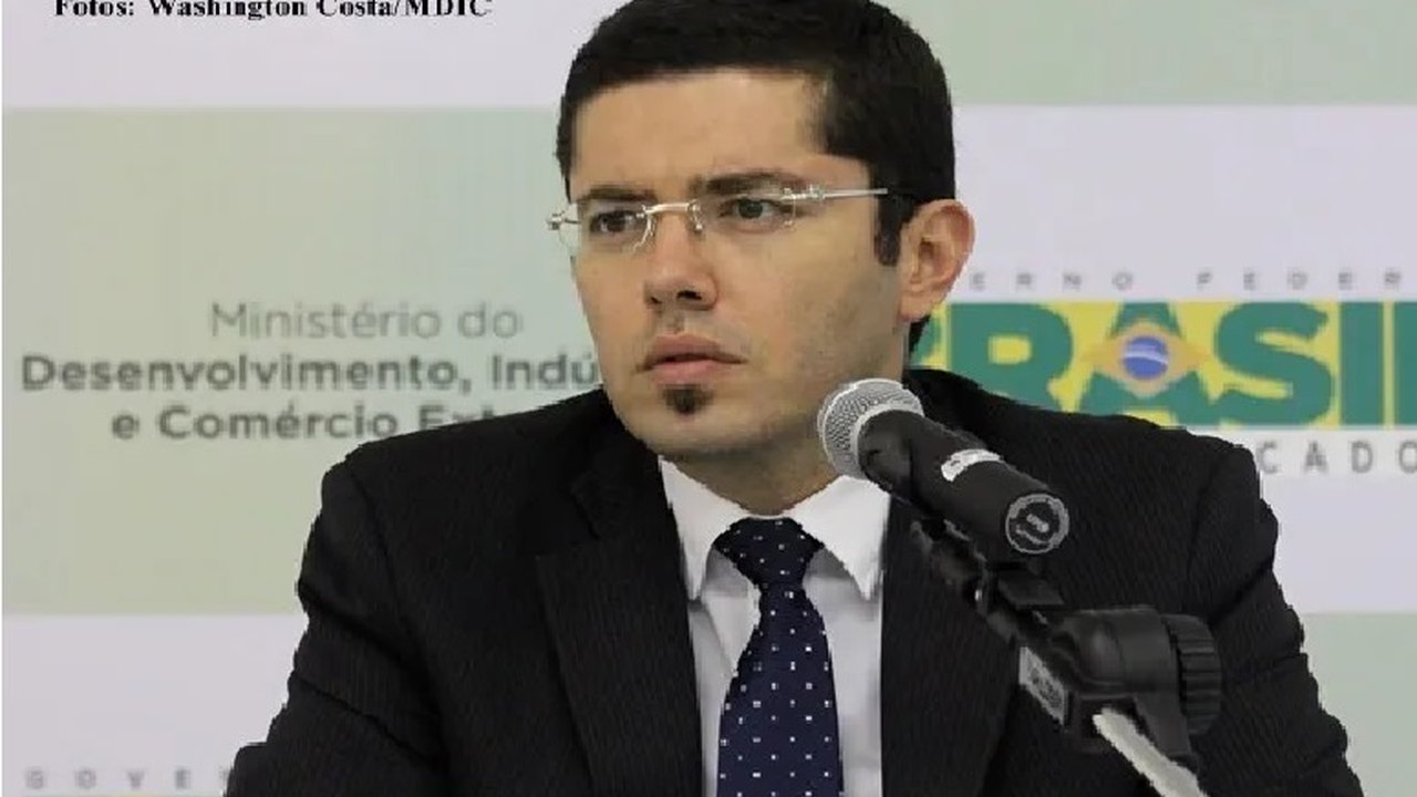 Exportações, saldo comercial e corrente de comércio são recorde para novembro