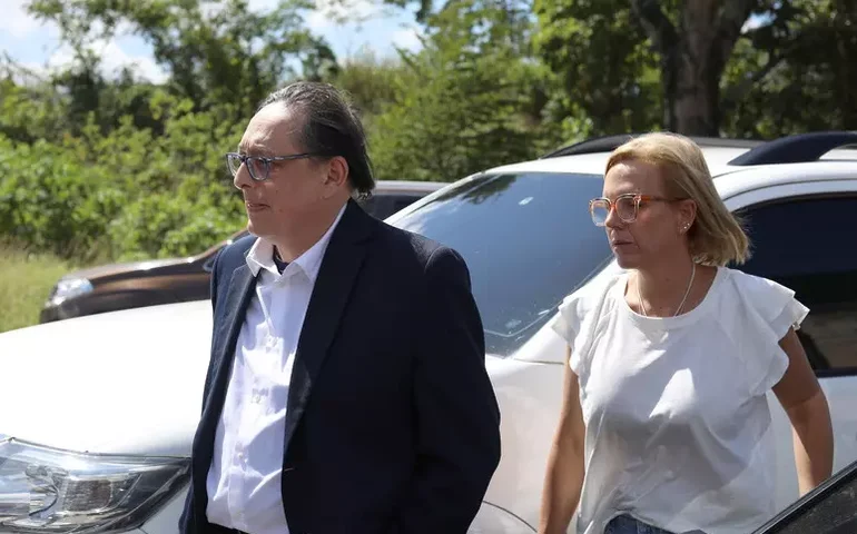 Genro de opositor venezuelano obtém plena liberdade por meio de anistia