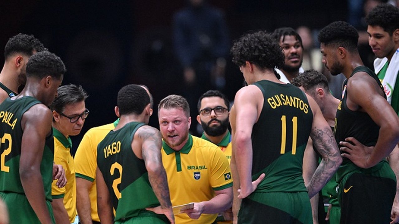 Seleção brasileira de basquete perde da Sérvia e terá de ganhar da Alemanha por vaga olímpica