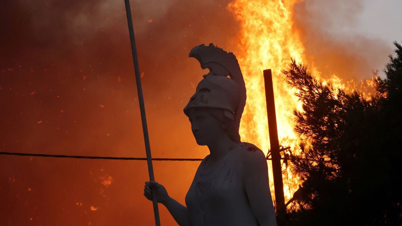 Imigrantes são acusados de provocar incêndios na Grécia em campanha de fake news