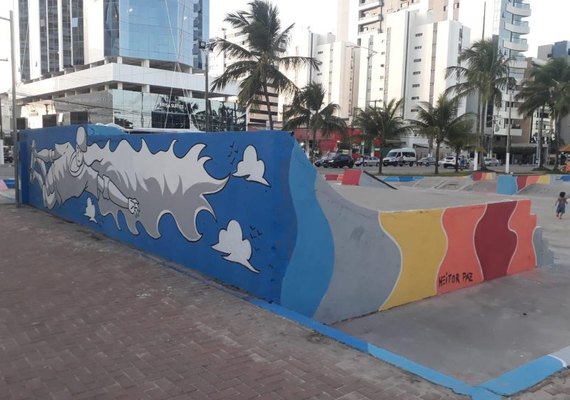 Praça do Skate em Maceió ganha novas cores com intervenção artística; veja como ficou