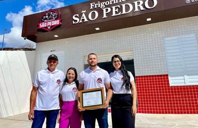 Casa do Empreendedor transforma história de produtor rural que se tornou dono de frigorífico em Limoeiro de Anadia