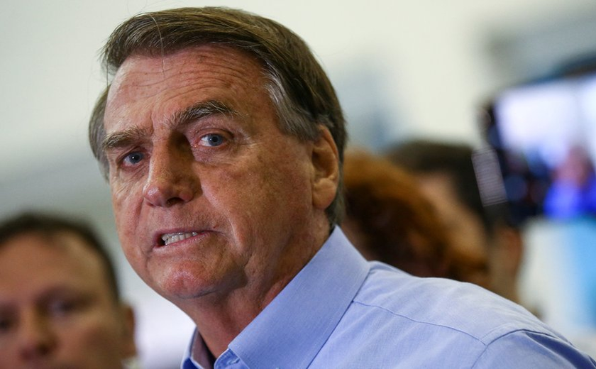 Bolsonaro usa ato para atacar Moraes e Lula e mandar recado ao Congresso
