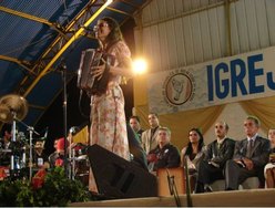 Alice Maciel, com seu ritmo nordestino, louva em São Miguel dos Campos