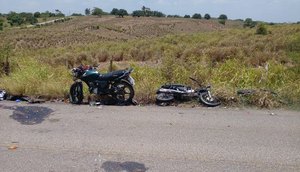 Motociclistas morrem após colisão frontal na Rodovia SE-200 em Amparo de São Francisco / Foto: Foto: BPRv/Divulgação