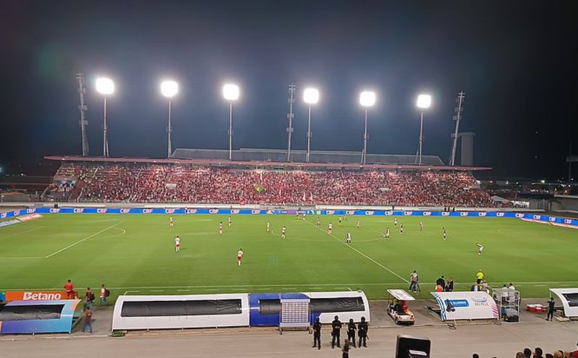 CRB faz dois gols em seis minutos, mas cede ao Atlético-MG empate no Rei Pelé