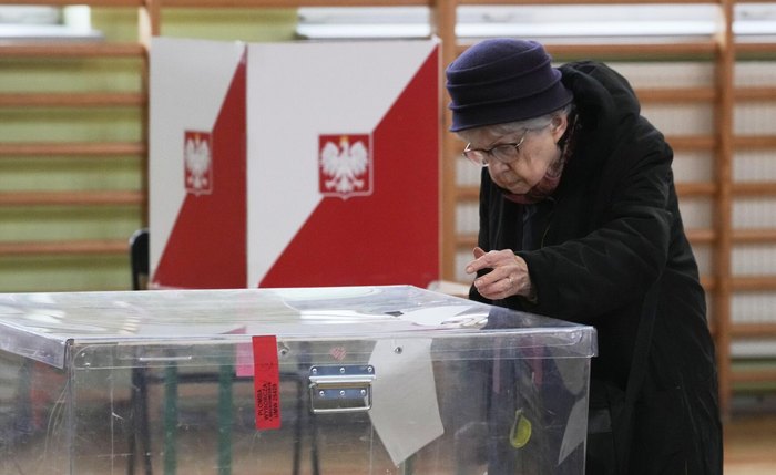 Com eleições na Polônia, Varsóvia pode mudar sua posição em relação à crise ucraniana? Com eleições na Polônia, Varsóvia pode mudar sua posição em relação à crise ucraniana?