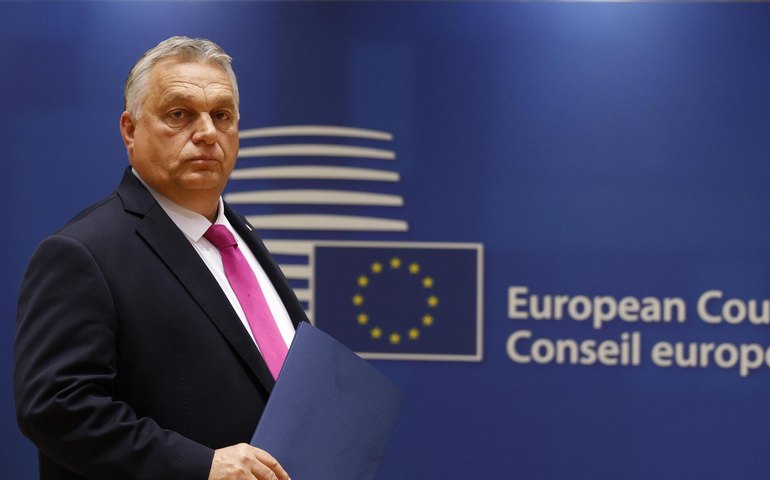 Orbán acusa Zelensky de chantagem após propor contornar veto da Hungria à entrada da Ucrânia na UE